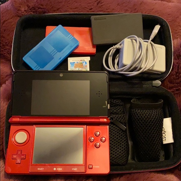 Nintendo 3DS Flame Red + Game, Charger, Case!! - Picture 1 of 8